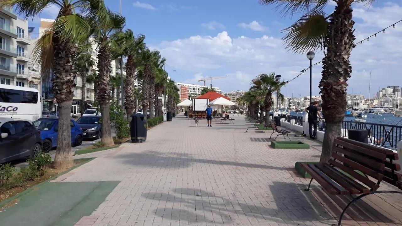 Shore Bridge Hotel Gzira